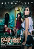     ,     / Pocong mandi goyang pinggul (2011)
